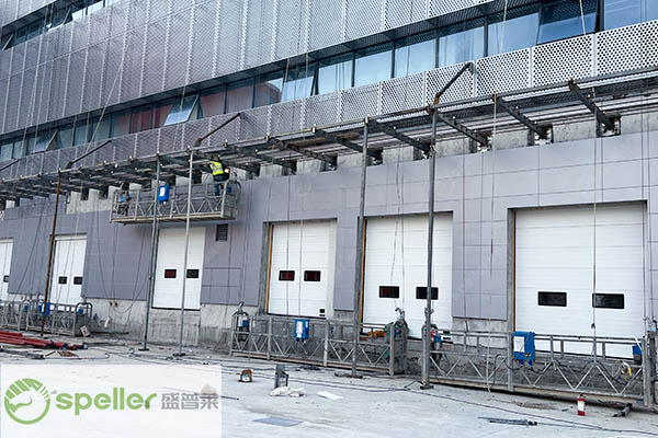 提升門助力冷庫出貨：密封保溫、抗風(fēng)防盜的完美融合